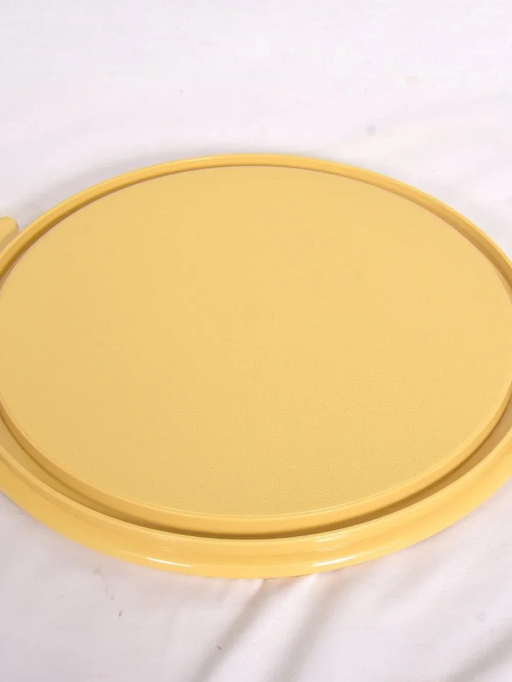 Tupperware Round Harvest Gold 12 Inch Cake Plate Replacement Only